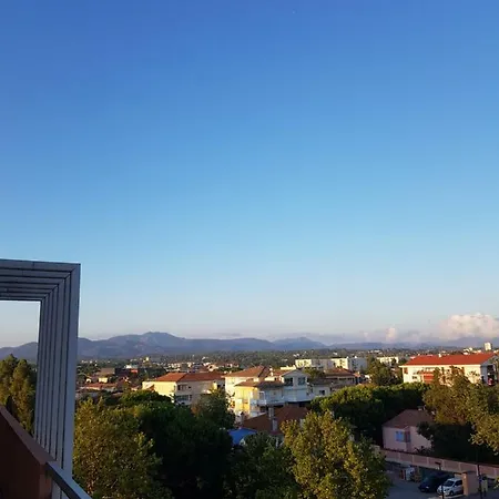 Le Parnasse Apartment Frejus